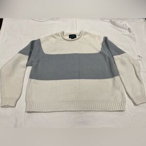 Ralph Lauren women’s Cream and Gray Crewneck Sweater P/M 100% cotton